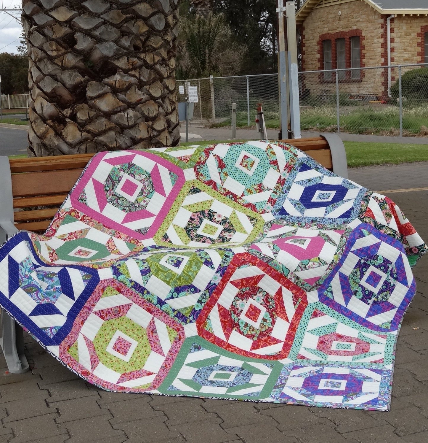 Churn it Round Paper Pattern.   Fat Quarter friendly.  Easy piecing for a confident Beginner quilter.